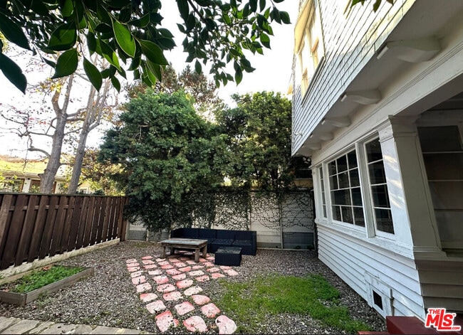 Building Photo - 49 Dudley Ave
