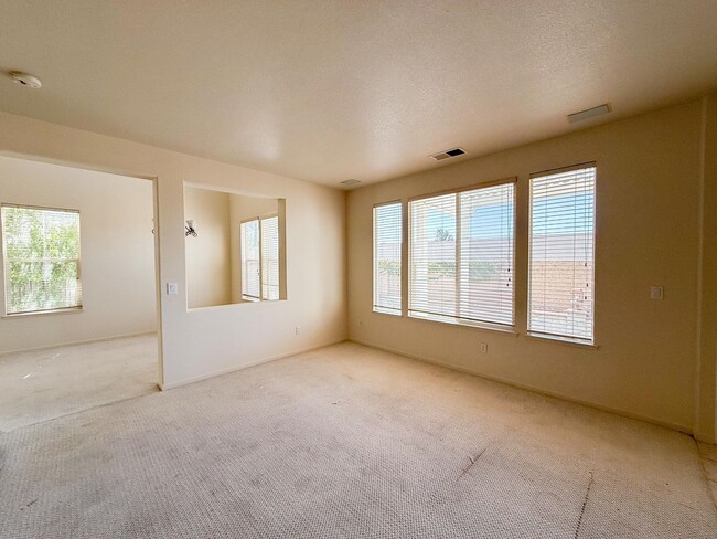 Building Photo - Spacious Milpitas 3 Bedroom 2 Bath Home