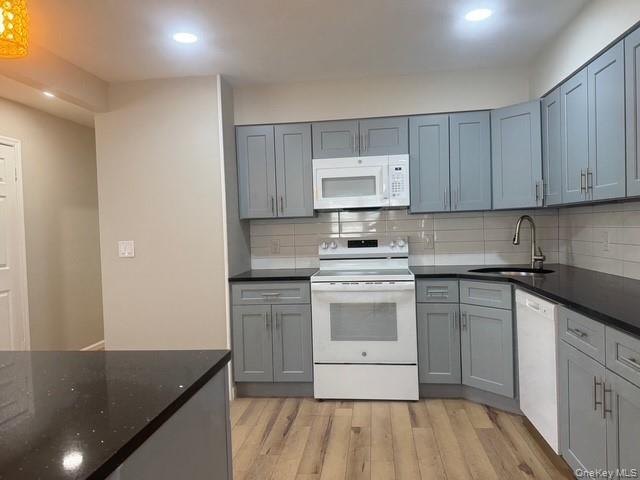 Building Photo - 227 Whalesback Rd