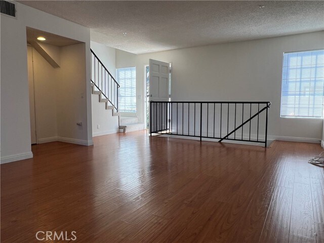 Building Photo - 711 W Duarte Rd