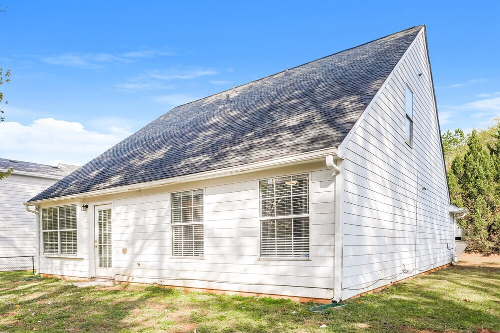 Building Photo - 6576 Browns Mill Ferry Dr