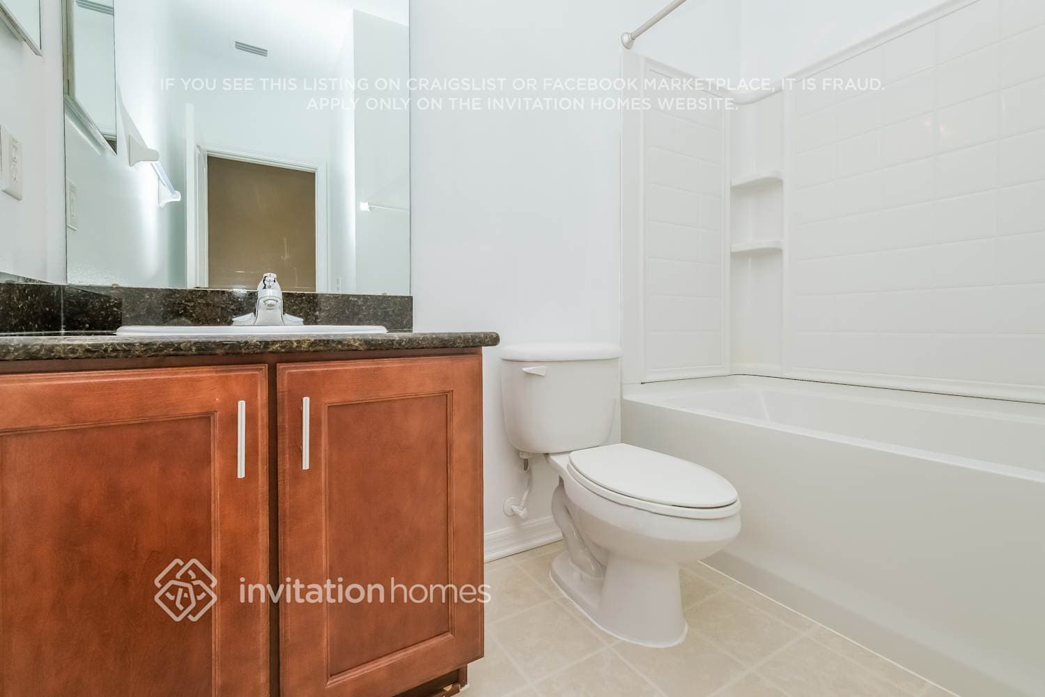 Building Photo - 15829 Fishhawk View Dr