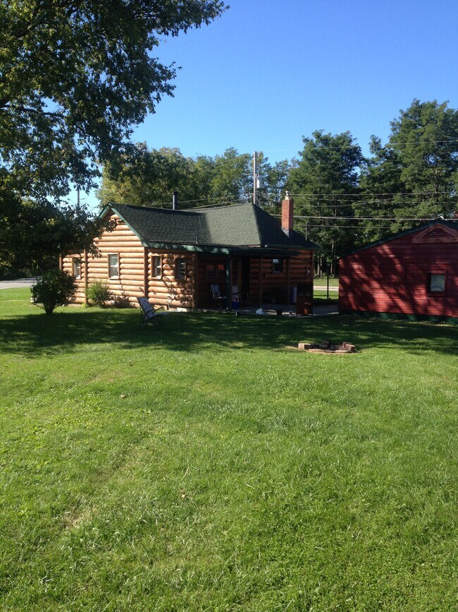 Primary Photo - 8520 Shelbyville Rd