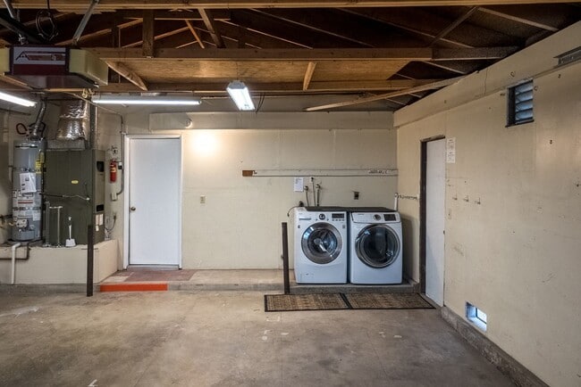 Building Photo - Charming 3 bedroom, 2 bathroom home in Hun...
