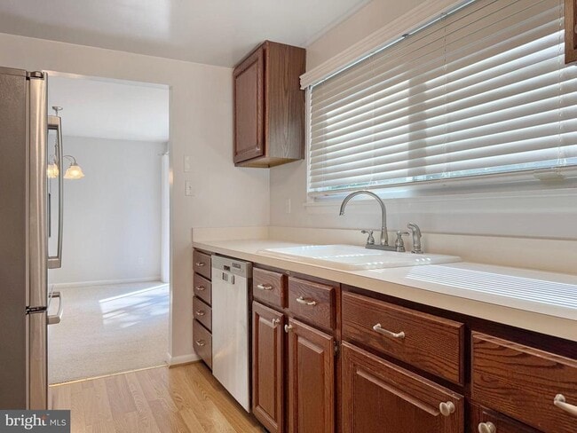 Building Photo - 29080 Autumnwood Dr