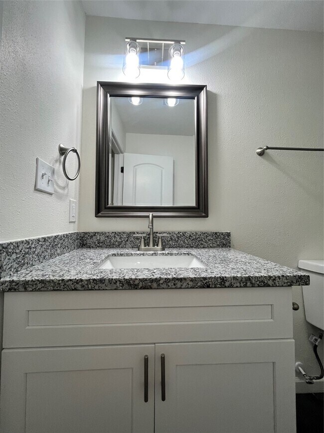 Building Photo - 3538 Orange Grove Dr