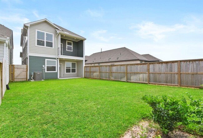 Building Photo - 21118 Garden Palm Dr