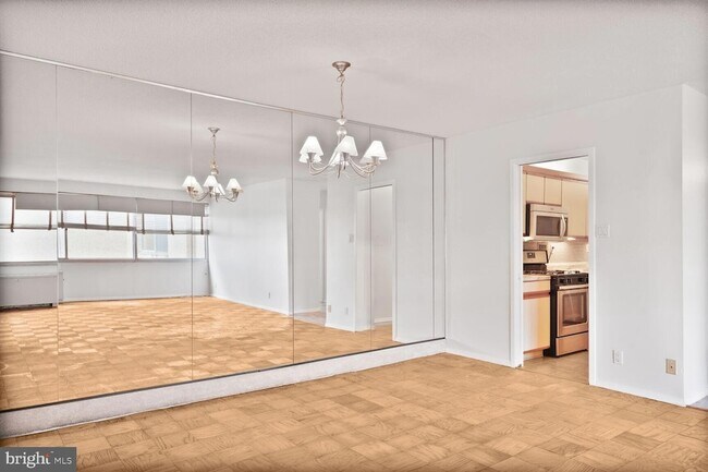 Building Photo - 5500 Friendship Blvd
