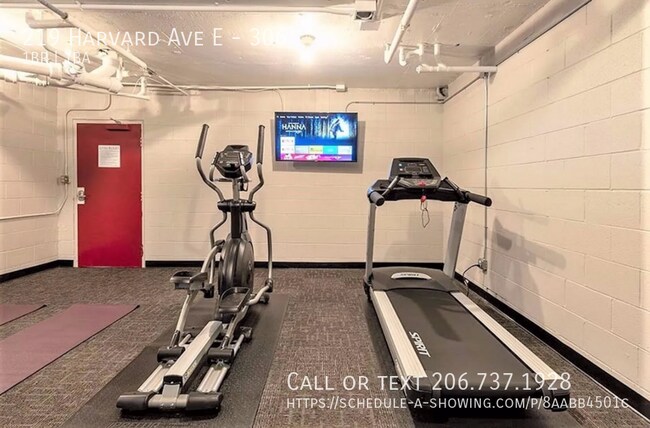 Building Photo - 219 Harvard Ave E