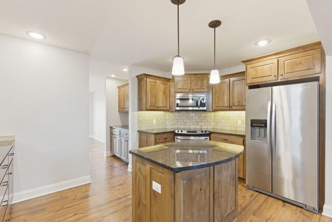 Building Photo - 3835 E Brookdale Terrace