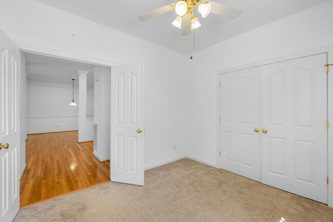 Building Photo - 8422 Bampton Dr