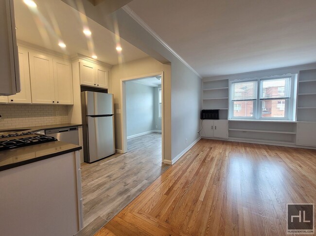 Primary Photo - Newly Renovated Home BOOTH MEMORIAL AVE