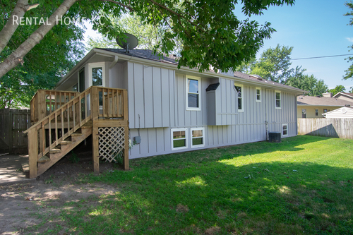 Building Photo - 15400 W 151st Terrace