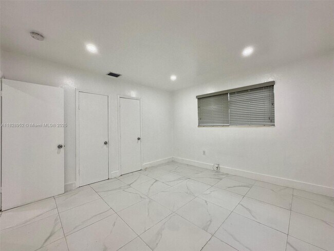 Building Photo - 62 NE 78th St