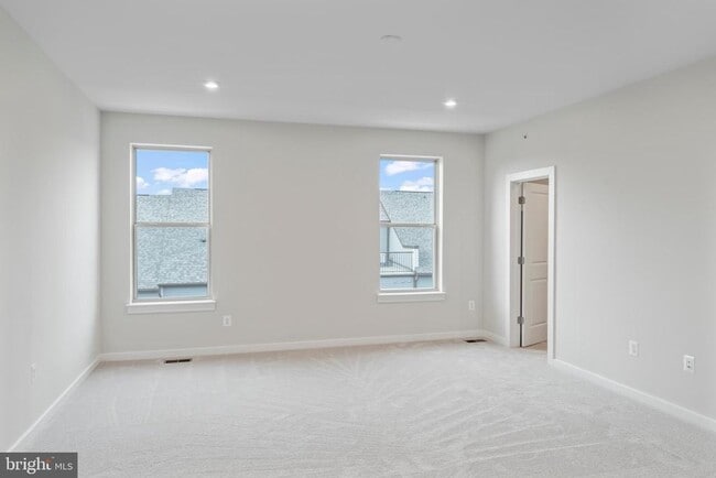 Building Photo - 2152 Glacier Rd