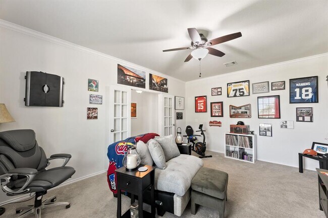 Building Photo - 6909 Bellingham Dr
