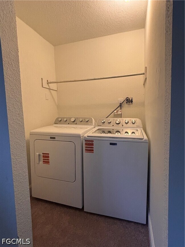 Building Photo - 2150 Panama Ave