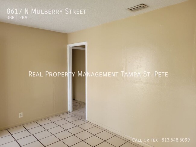 Building Photo - 8617 N Mulberry St