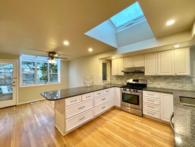 Building Photo - Great Home for rent