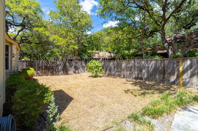 Building Photo - 5839 Secrest Dr