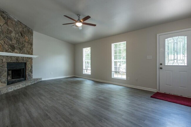 Building Photo - 5461 Brisbane Ct
