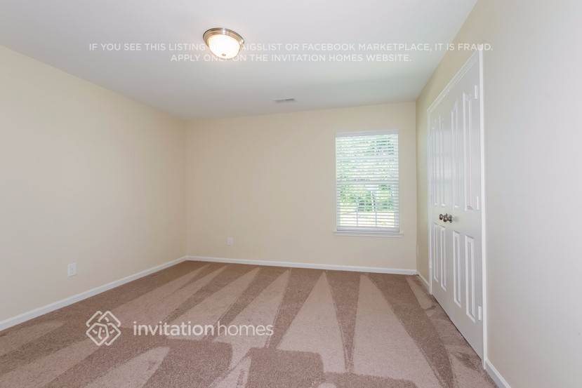 Building Photo - 9507 Pond Vista Court