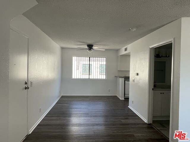 Building Photo - 8319 S Broadway