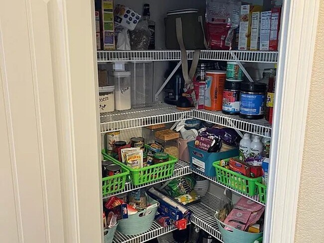 Building Photo - 5492 Hammond Dr