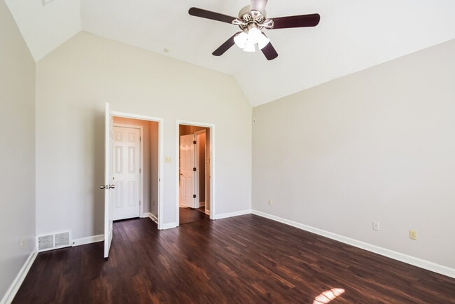 Building Photo - 2659 Country Downs Ln