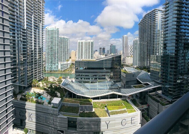 Primary Photo - 45 SW 9th St