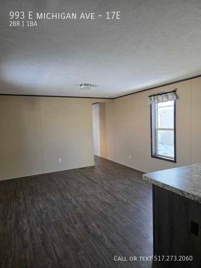 Building Photo - 993 E Michigan Ave