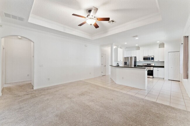 Building Photo - Move-in Ready Home with 2 Car Garage in Desirable Summerport Community!