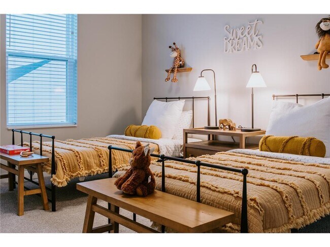 Building Photo - 15350 105th Ave N