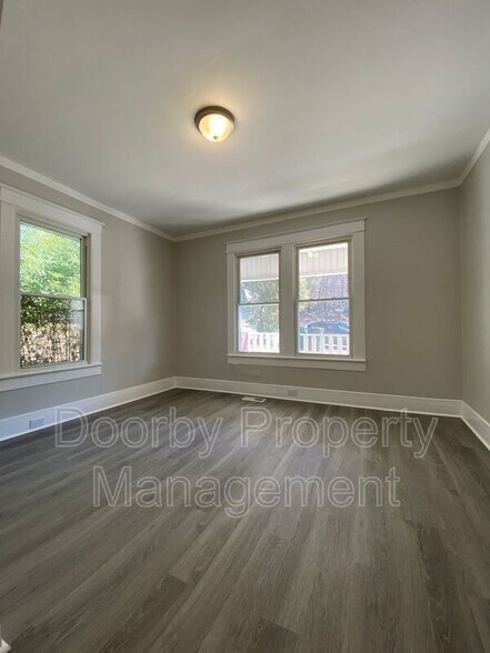 Building Photo - 3011 15th Ave