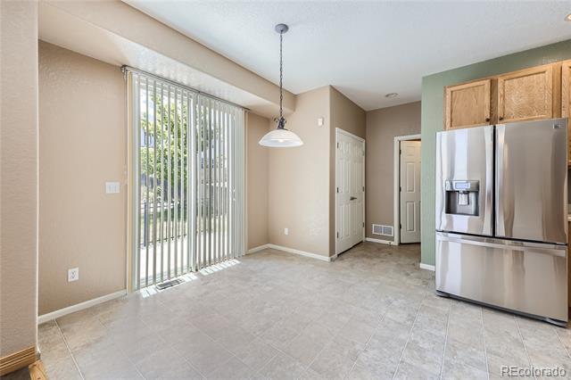 Building Photo - 5960 Jaguar Way