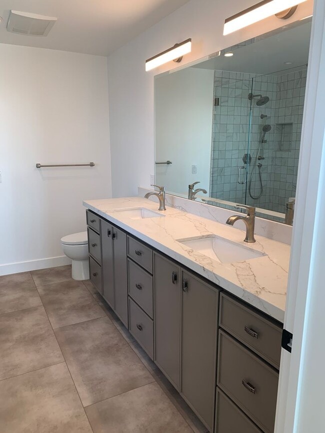 Building Photo - Clear Point Home - Ventura- Ocean Views - 4+3.5