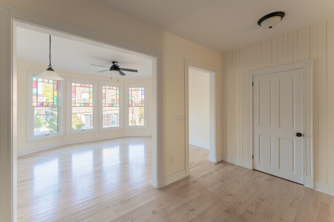 Building Photo - 81 North Ave