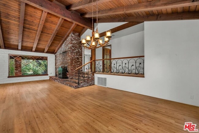 Building Photo - 535 Crater Camp Dr