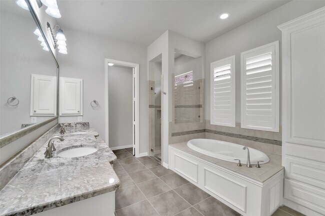 Building Photo - 3724 Perkins Ln