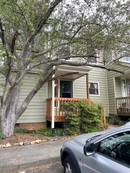 Building Photo - 128 Beechwood Drive