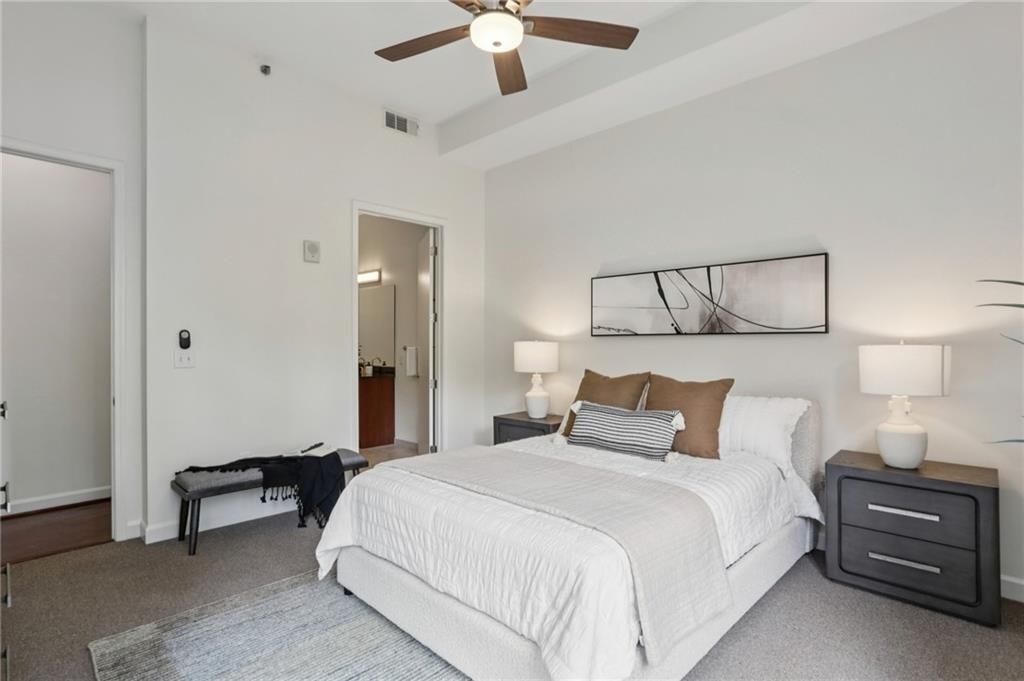 Building Photo - 711 Cosmopolitan Dr NE