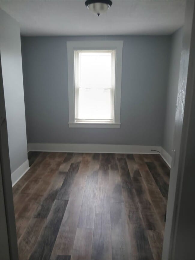 Primary Photo - 1 Bedroom and 1 Bathroom
