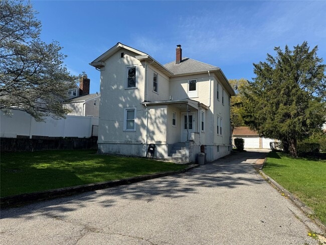 Building Photo - 61 Nassau Ave