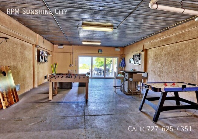 Building Photo - 17810 Lee Ave