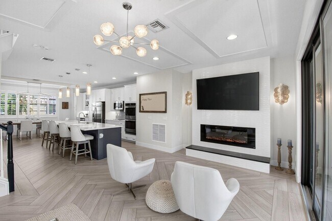 Building Photo - 622 Windward Cir S