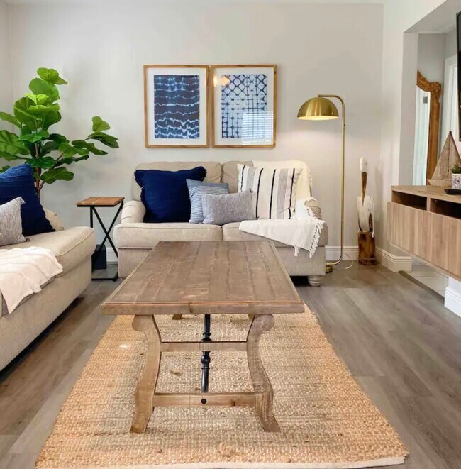 Building Photo - 4312 Avenue O 1/2