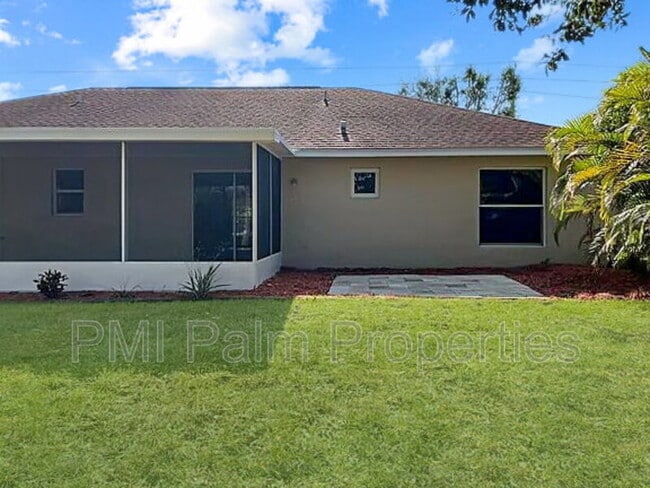 Building Photo - 117 SW Glenwood Dr