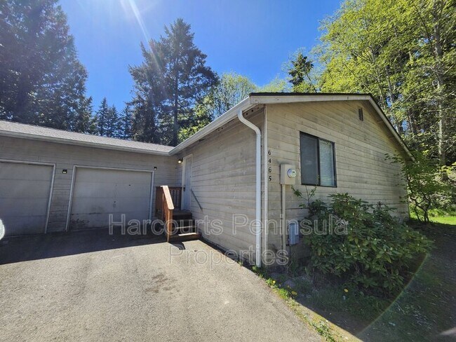 Building Photo - 6465 Lewis Dr NE