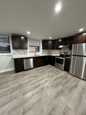 Building Photo - 918 Crain St