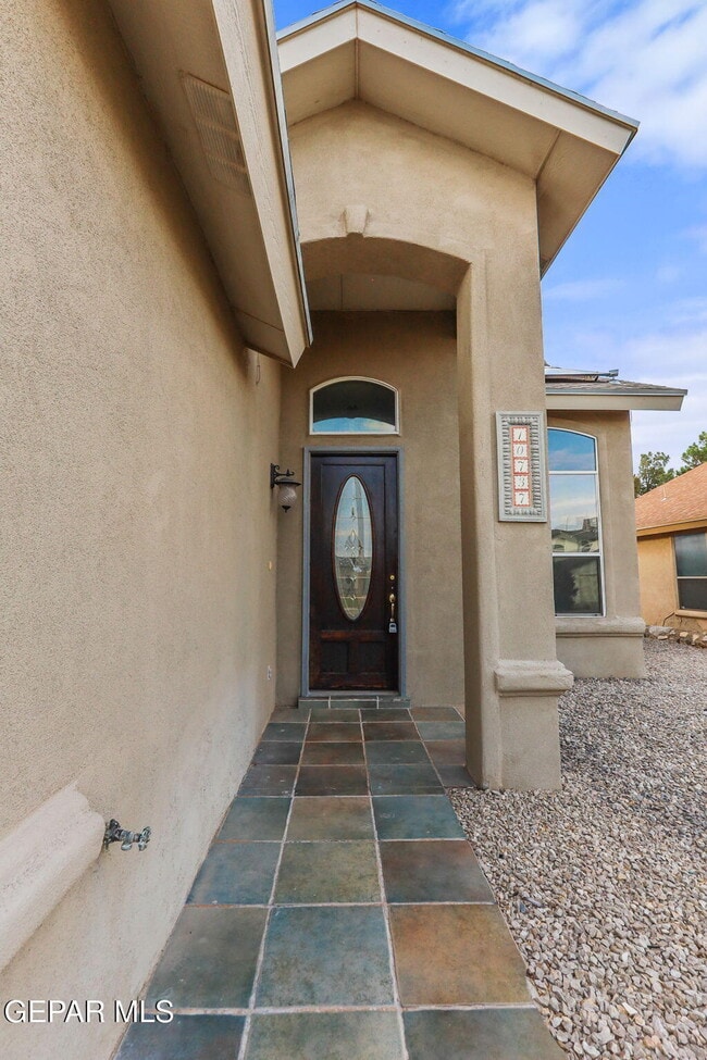 Building Photo - 10737 Pleasant Sand Dr
